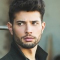 Rafael De La Fuente dans le reboot de Dynasty